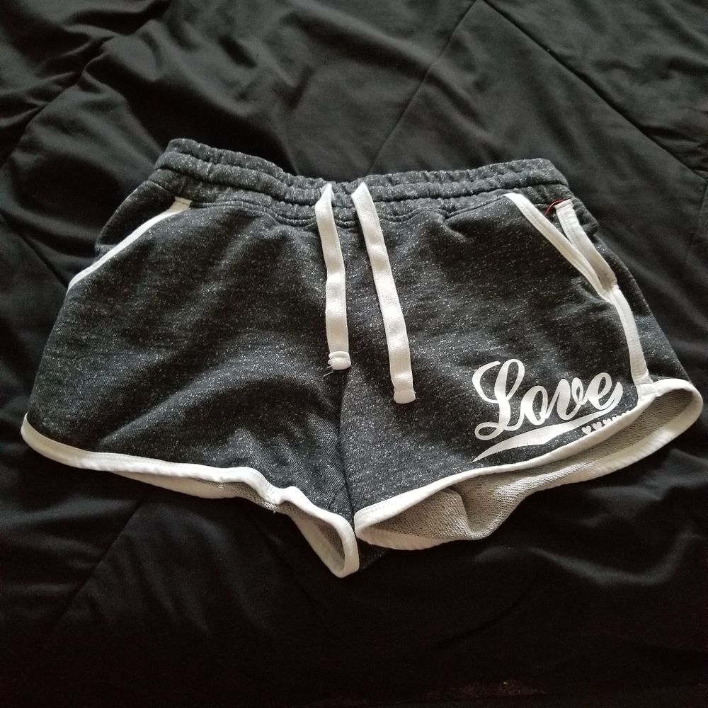 Junior's shorts size medium